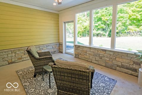 Photo of 324 Blue River Drive, Knightstown, IN