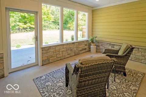 Photo of 324 Blue River Drive, Knightstown, IN