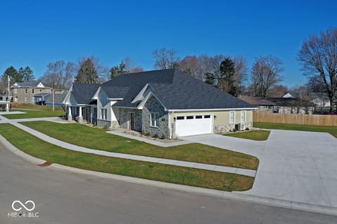 Photo of 315 Blue River Drive, Knightstown, IN