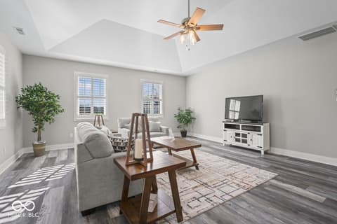 Photo of 315 Blue River Drive, Knightstown, IN