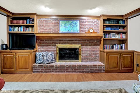 Living room at 13494 Dallas Lane, Carmel, IN