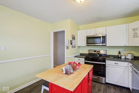 Kitchen at 473 N 17th Street, Noblesville, IN