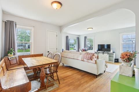 Dining room at 473 N 17th Street, Noblesville, IN