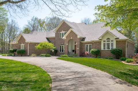 923 Woodcrest Way