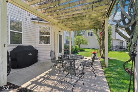 Photo of 14162 Nicholas Drive, Carmel, IN