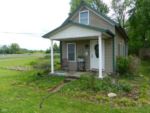 387 E Jefferson Street