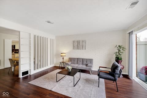 Photo of 7472 Countrybrook Drive, Indianapolis, IN