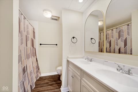 Photo of 7472 Countrybrook Drive, Indianapolis, IN