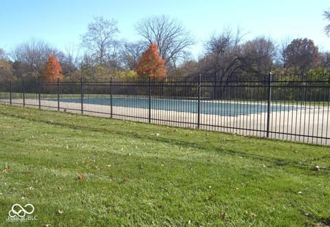 Photo of 7472 Countrybrook Drive, Indianapolis, IN