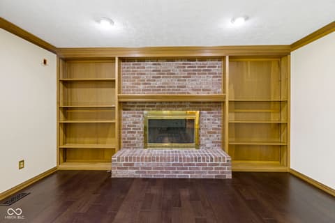 Family room at 960 Arrowwood Drive, Carmel, IN