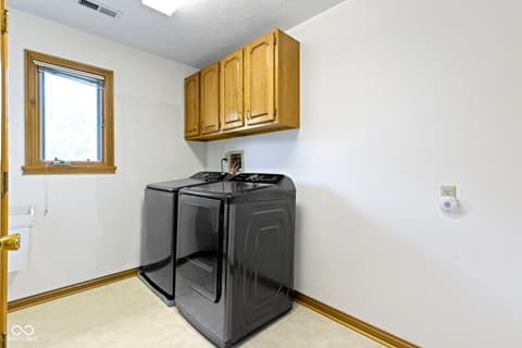 Laundry room at 960 Arrowwood Drive, Carmel, IN