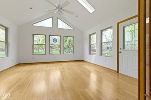 Bonus room at 960 Arrowwood Drive, Carmel, IN