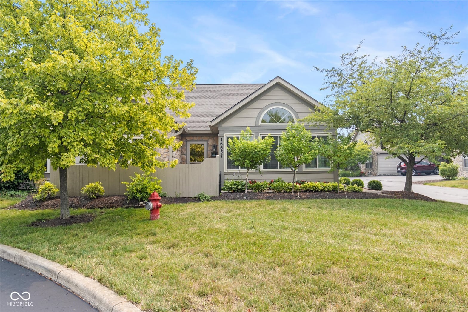 Photo of 16637 Brownstone Court, Westfield, IN