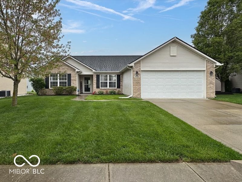 Front exterior at 7108 Burlat Lane, Noblesville, IN