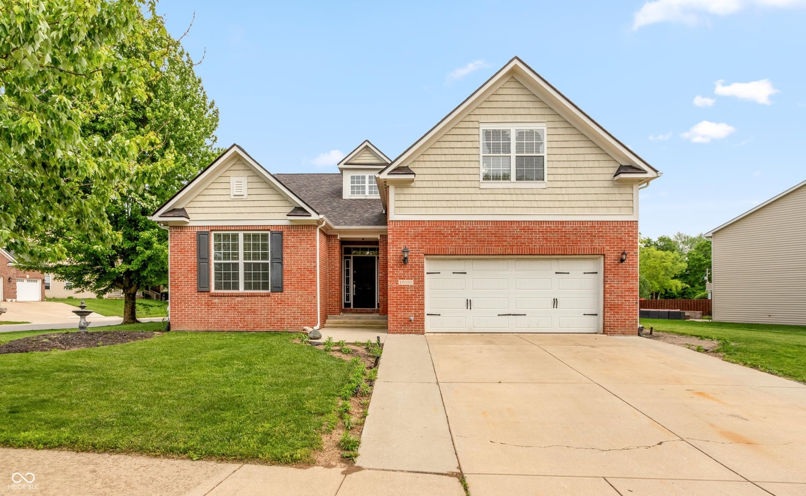 Photo of 18680 Long Walk Lane, Noblesville, IN