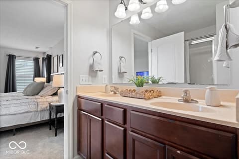Photo of 15332 Atkinson Drive, Noblesville, IN