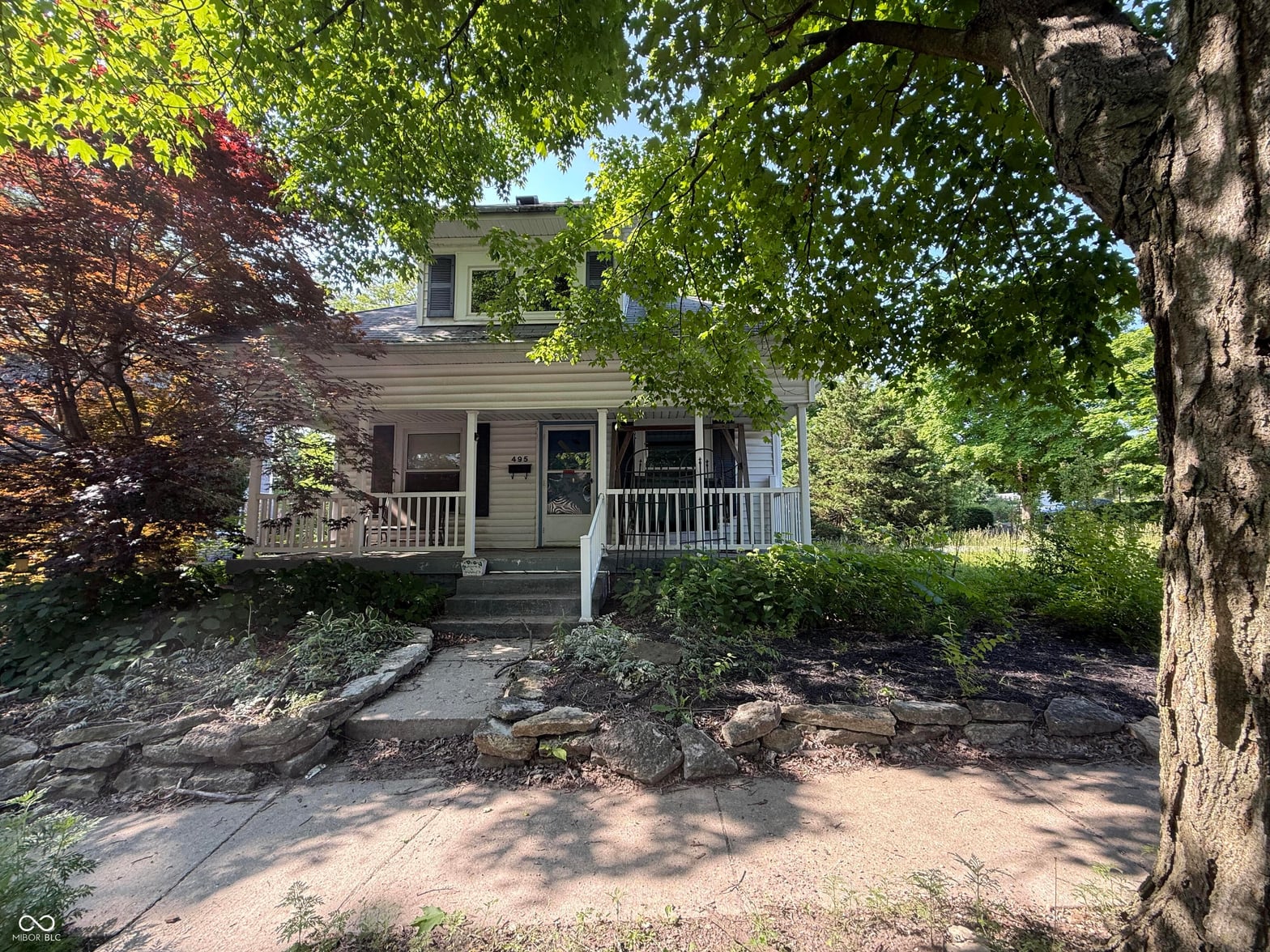 Photo of 495 W Walnut Street, Zionsville, IN