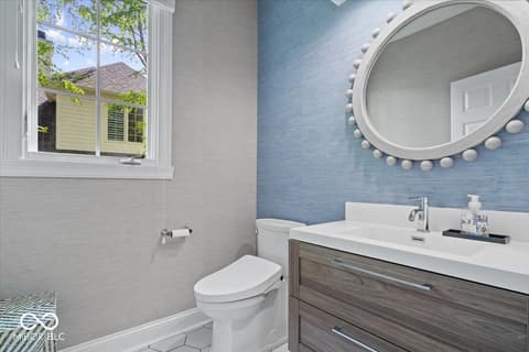 Photo of 12399 Lynnwood Boulevard, Carmel, IN