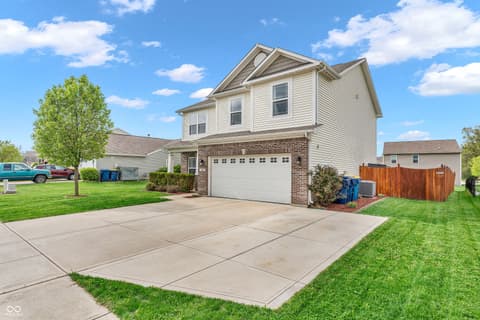 Front exterior at 401 Shadetree Lane, Sheridan, IN