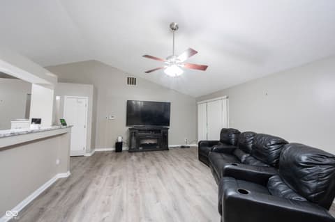 Living room at 8066 Cardinal cove Drive E, Indianapolis, IN
