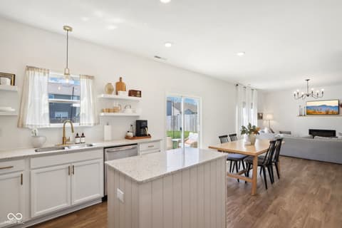 Photo of 1452 Bigleaf Drive, Sheridan, IN