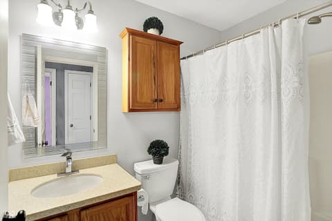 Photo of 12257 Driftstone Drive, Fishers, IN