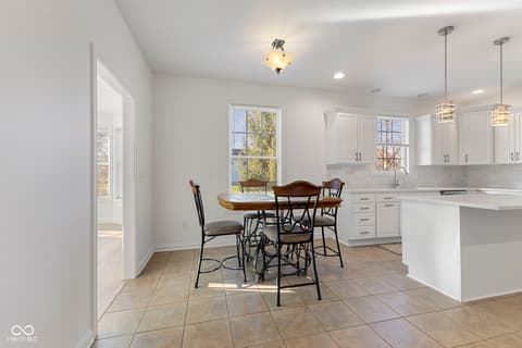 Breakfast Area — 608 East 21st Street, Indianapolis, IN