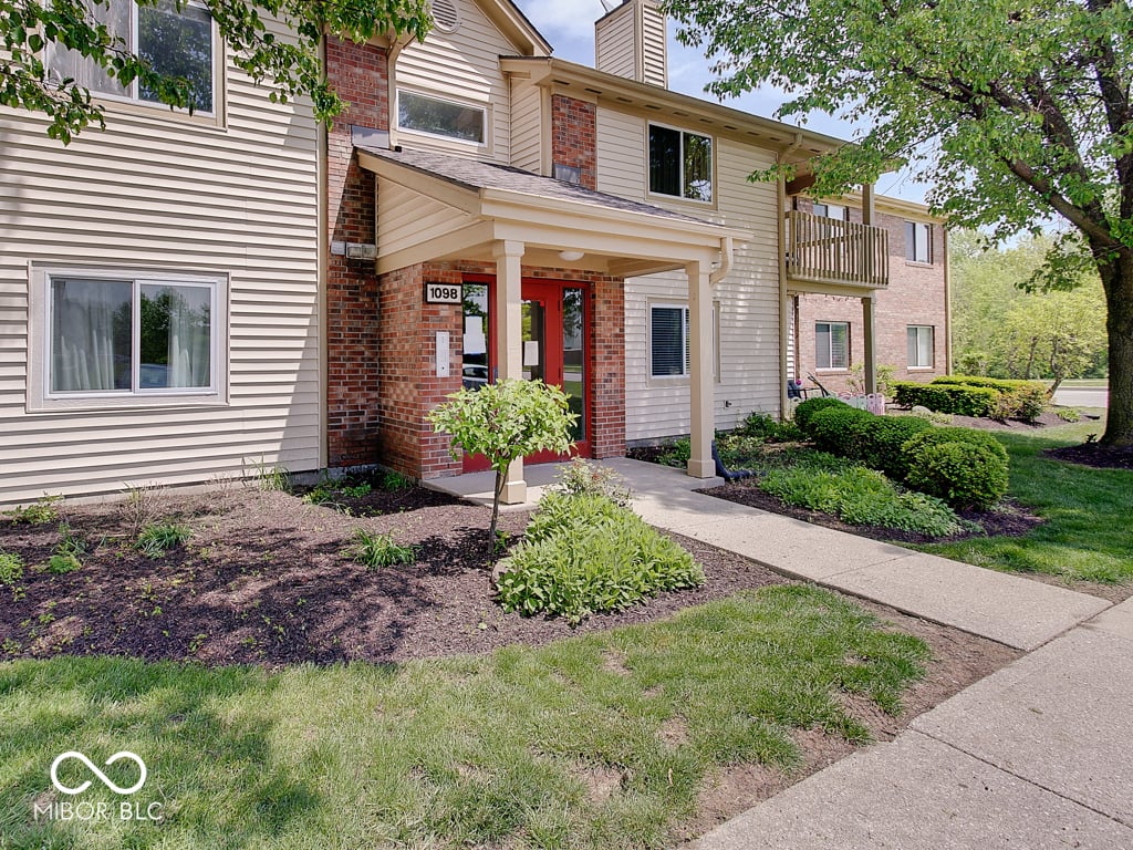 Photo of 1098 Timber Creek Drive, Carmel, IN