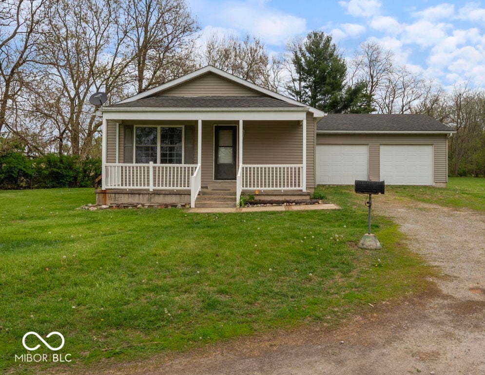 Front exterior at 2055 N Norway Trail, Monticello, IN