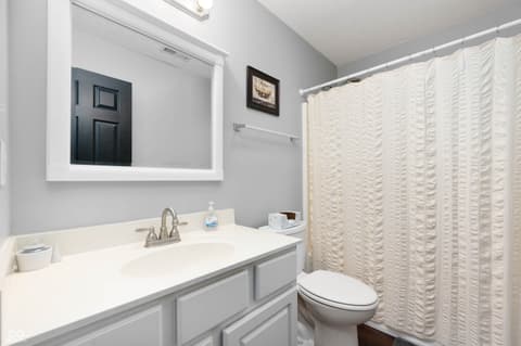 Photo of 9910 Suncoral Circle, Fishers, IN