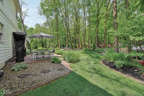 Yard at 2884 Brook Vista Drive, Carmel, IN