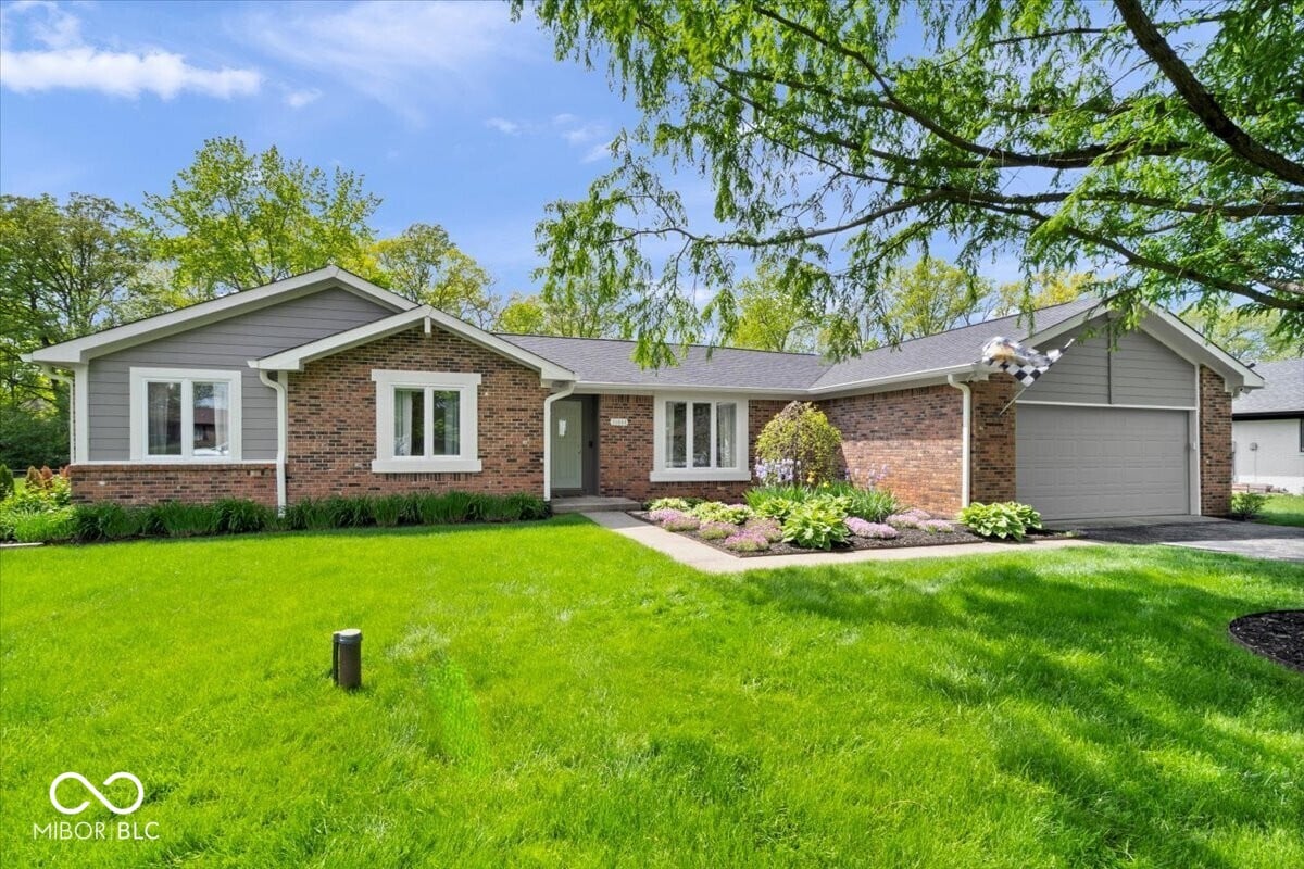 Photo of 10444 Collingswood Lane, Fishers, IN