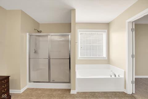 Primary bathroom at 4602 Amesbury Place, Westfield, IN
