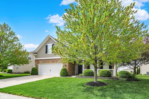 Front exterior at 4602 Amesbury Place, Westfield, IN