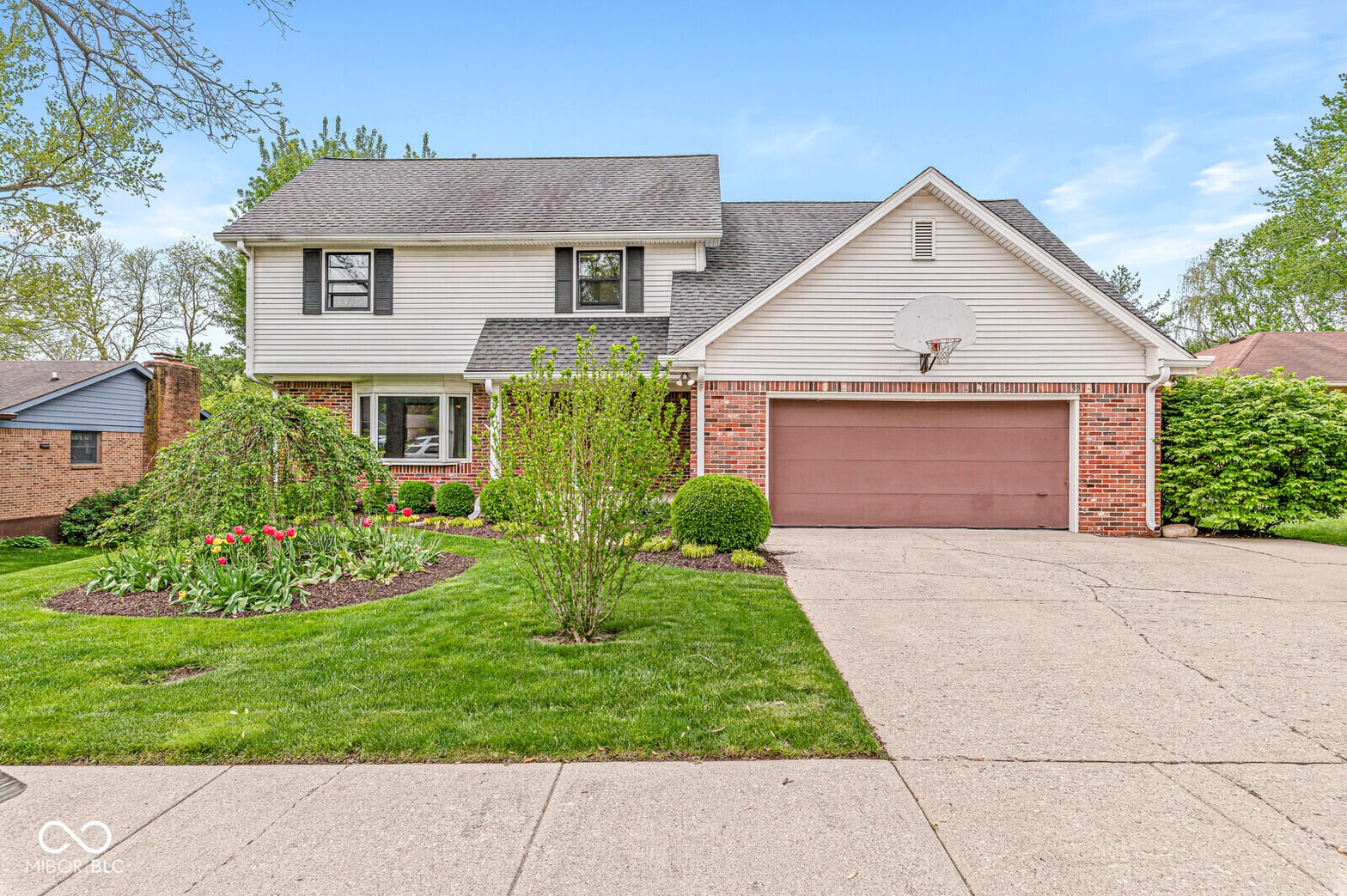 Photo of 320 Thornberry Drive, Carmel, IN