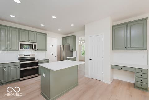 Photo of 8300 Weaver Woods Place, Fishers, IN