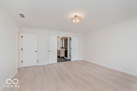 Photo of 8300 Weaver Woods Place, Fishers, IN