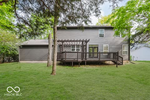 Photo of 8300 Weaver Woods Place, Fishers, IN