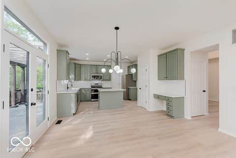 Photo of 8300 Weaver Woods Place, Fishers, IN
