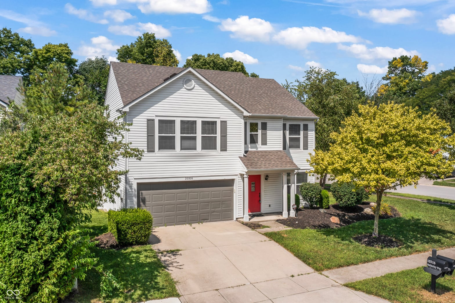 Photo of 10316 Hatherley Way, Fishers, IN
