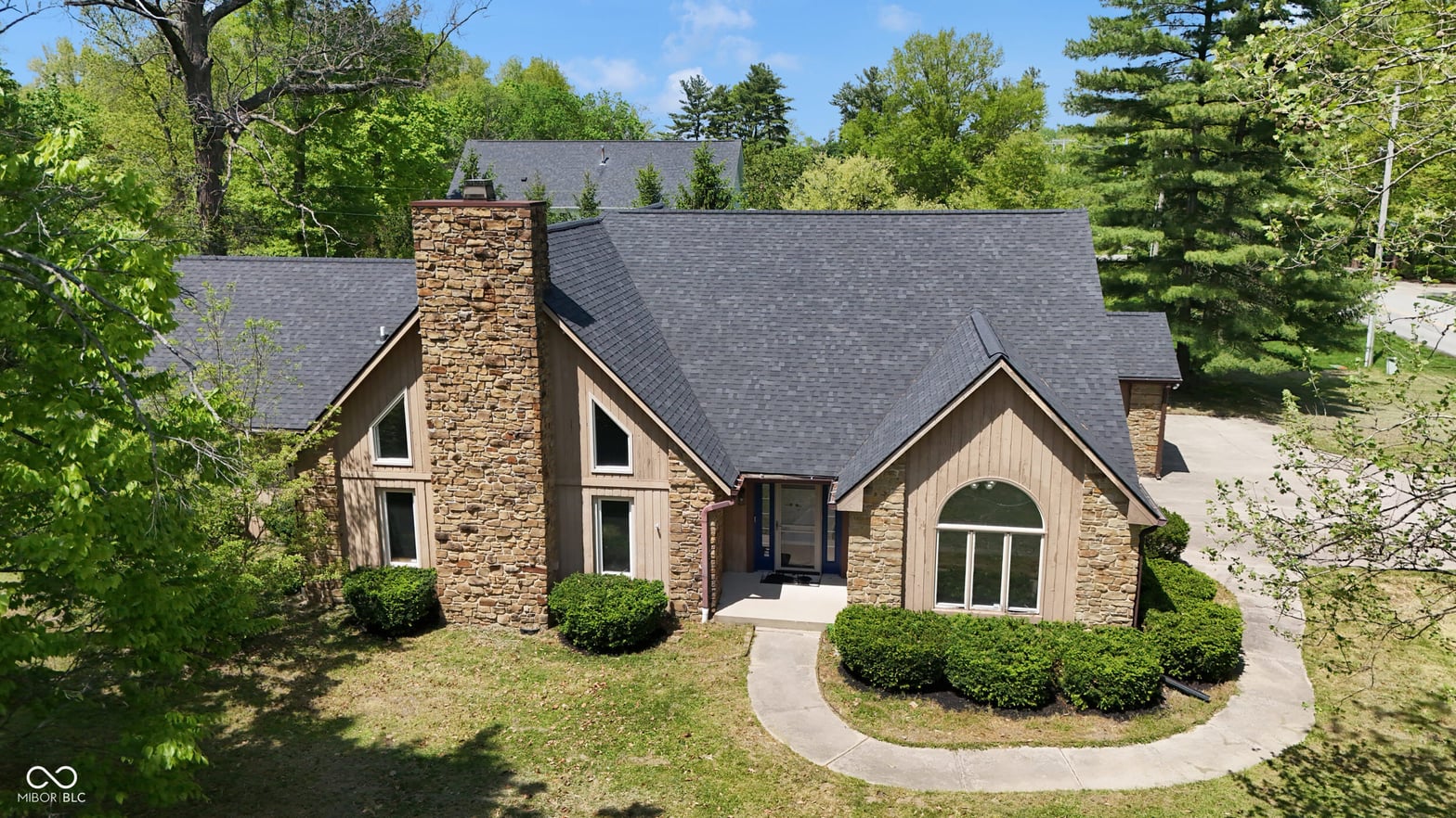 Front exterior at 10602 Fall Road, Fishers, IN
