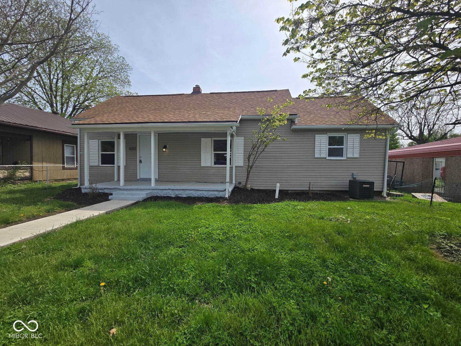 Front exterior at 1220 S 7th Street, Clinton, IN