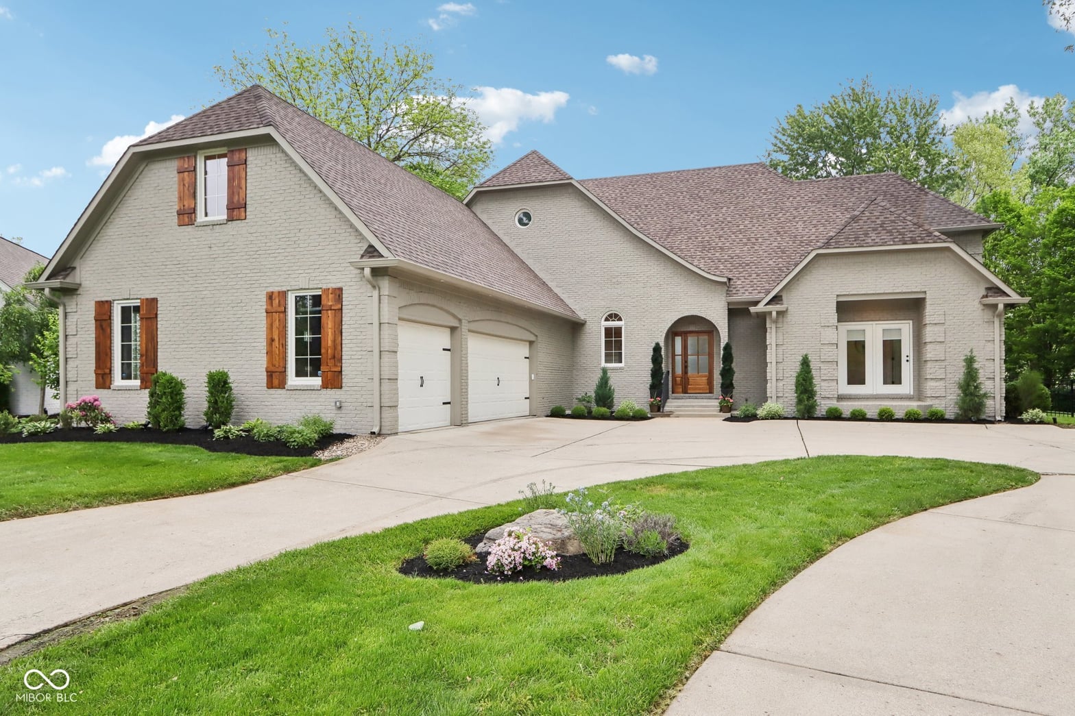 Photo of 5786 E Fall Creek Pkwy N Drive, Indianapolis, IN