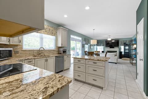 Photo of 8430 Harrison Parkway, Fishers, IN