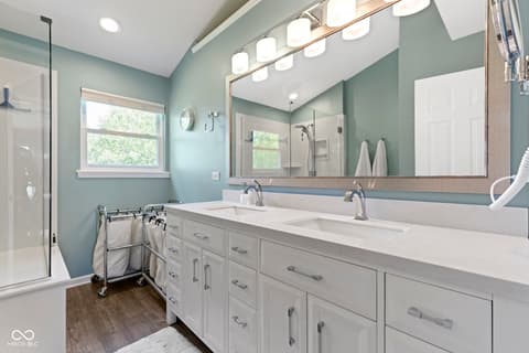 Photo of 8430 Harrison Parkway, Fishers, IN