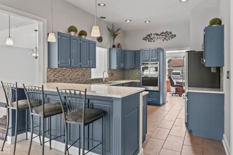 Photo of 11226 Blackwalnut Point, Indianapolis, IN