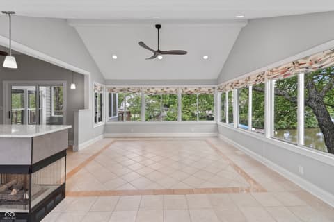Photo of 11226 Blackwalnut Point, Indianapolis, IN