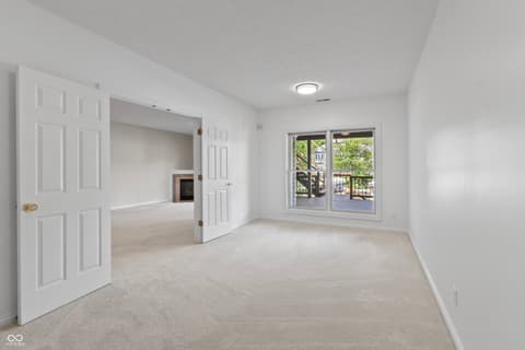 Photo of 11226 Blackwalnut Point, Indianapolis, IN