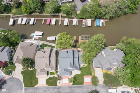 Photo of 11226 Blackwalnut Point, Indianapolis, IN