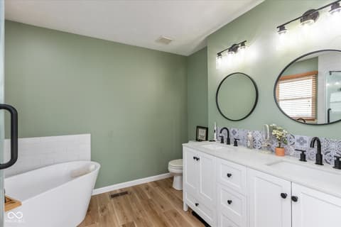 Primary bathroom at 8958 Wooster Court, Fishers, IN